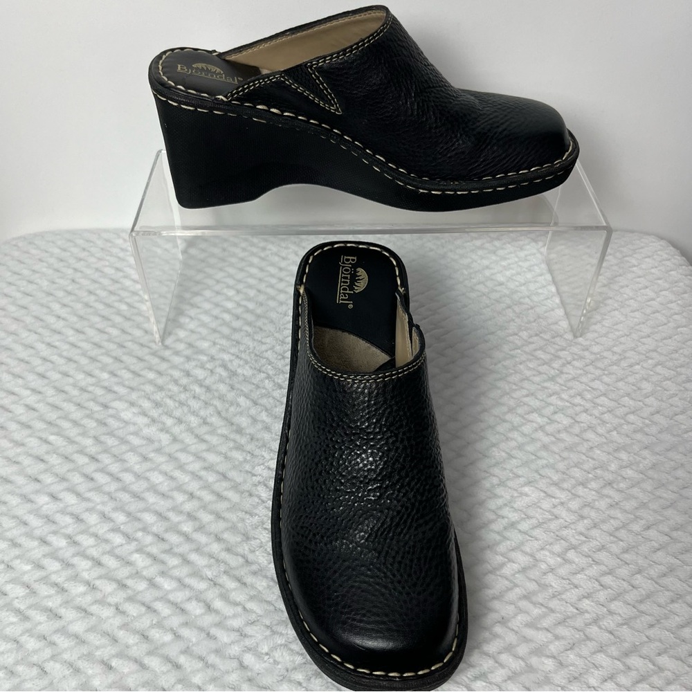 Bjorndal Black Textured Leather Wedge Mules | 8.5M